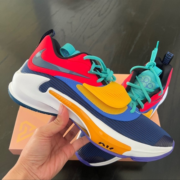 ✔️NIB✔️ NIKE Zoom Freak 3 'AntetokounBros' - Picture 2 of 11